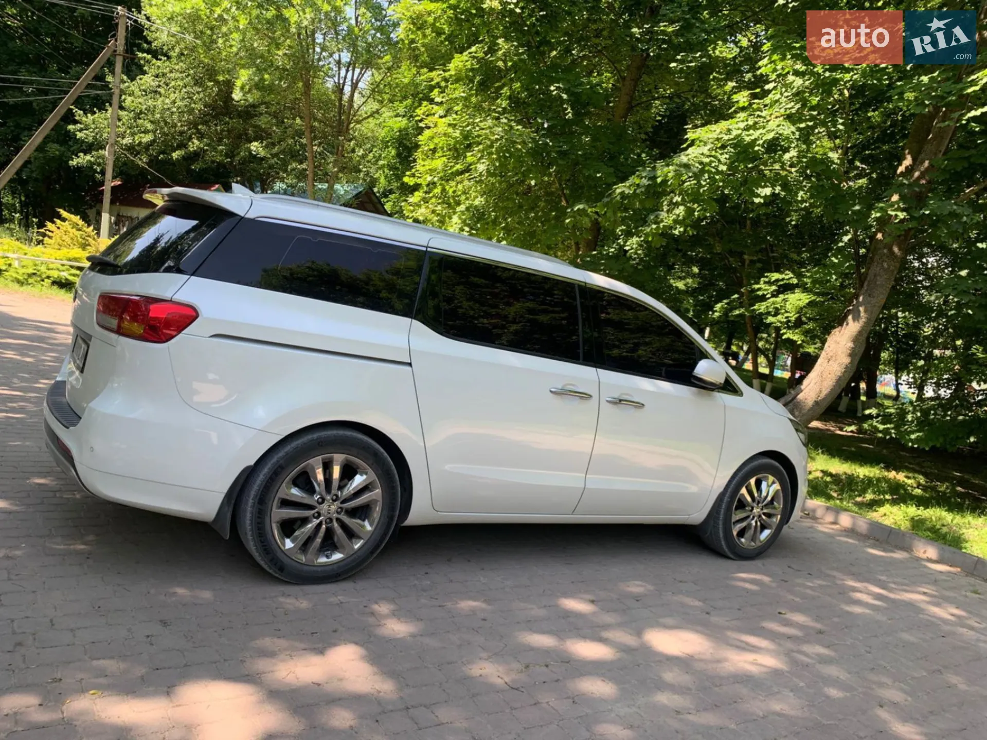 2017 Kia Carnival - мініатюра 4