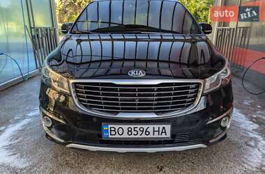 Минивэн Kia Carnival 2017 в Тернополе