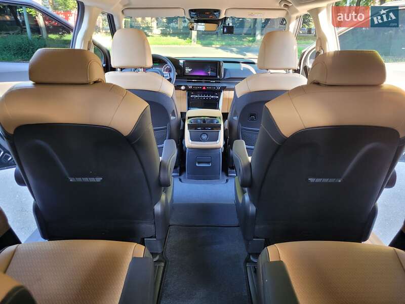 Мінівен Kia Carnival 2023 в Полтаві