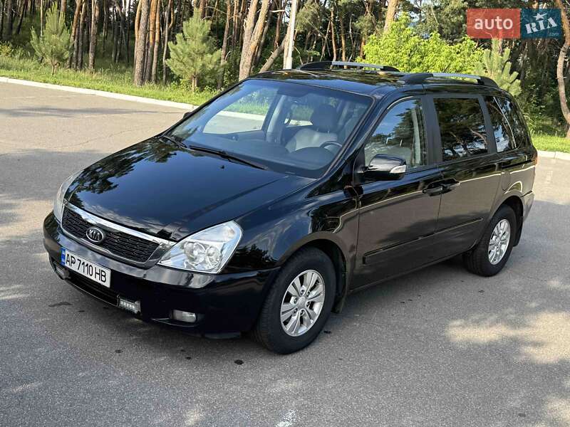 Мінівен Kia Carnival 2012 в Вінниці