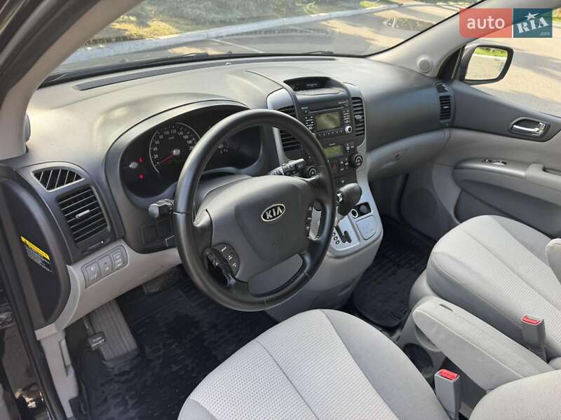 Мінівен Kia Carnival 2012 в Вінниці