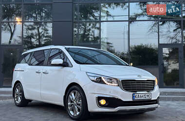 Мінівен Kia Carnival 2015 в Одесі