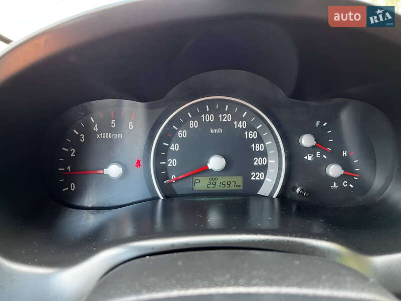 Мінівен Kia Carnival 2008 в Хмельницькому