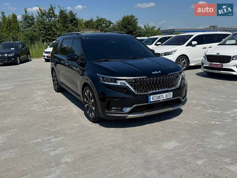 Минивэн Kia Carnival 2023 в Киеве