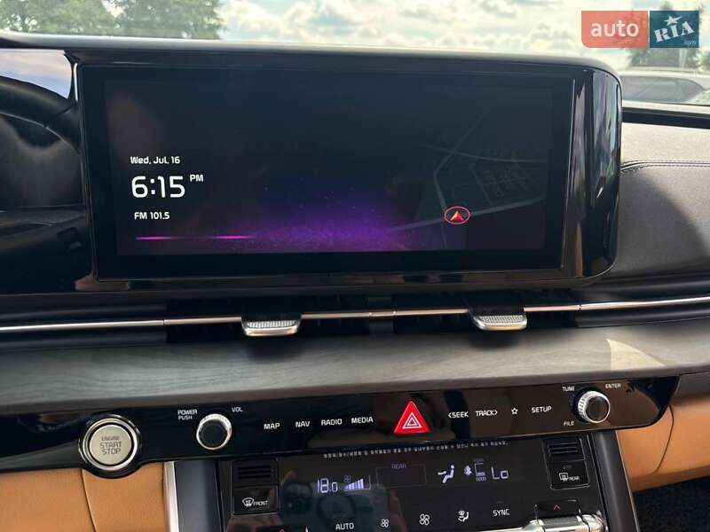 Мінівен Kia Carnival 2021 в Києві