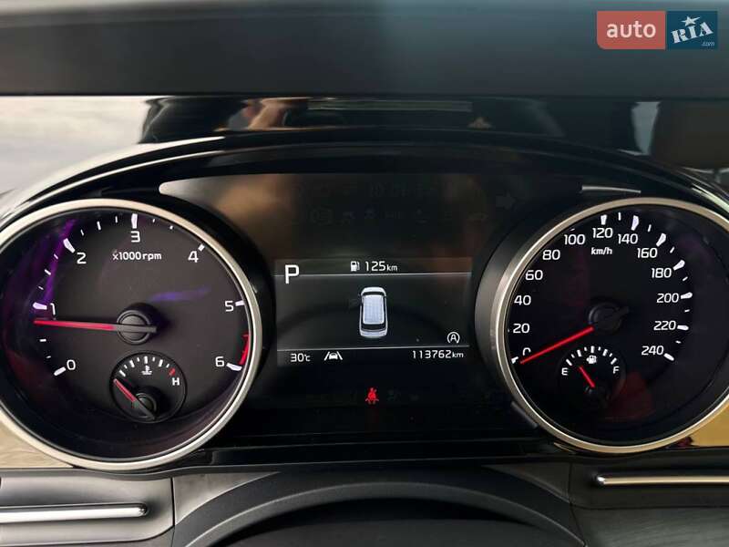 Мінівен Kia Carnival 2021 в Києві