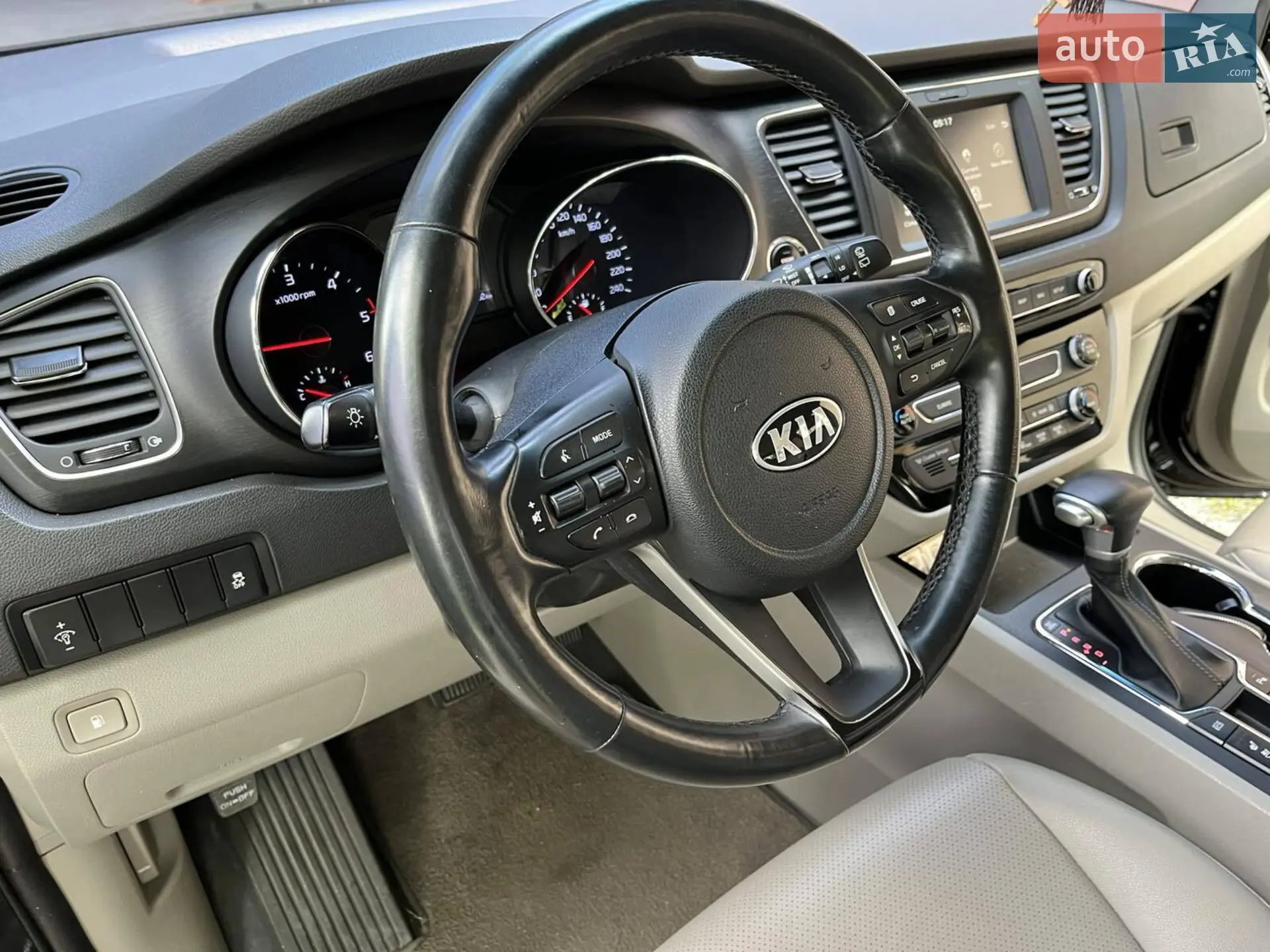 2019 Kia Carnival - мініатюра 35