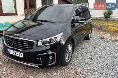 Мінівен Kia Carnival 2020 в Львові