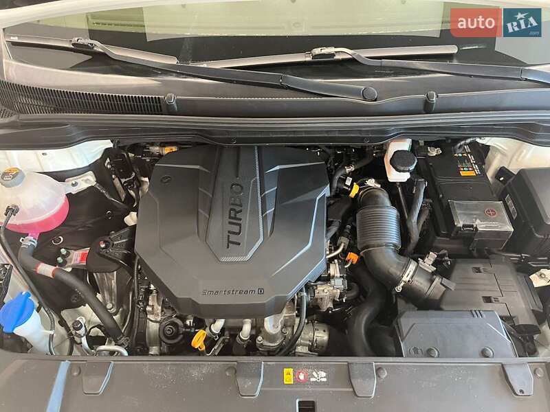 Мінівен Kia Carnival 2021 в Одесі