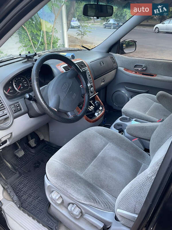 Мінівен Kia Carnival 2005 в Одесі
