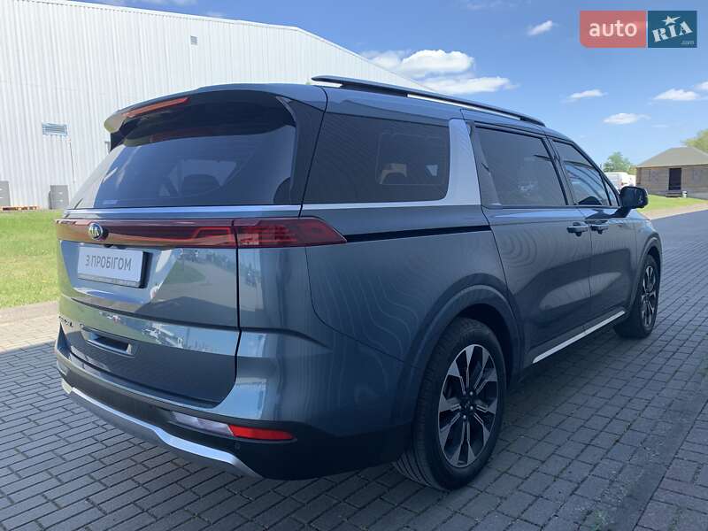 Мінівен Kia Carnival 2021 в Львові
