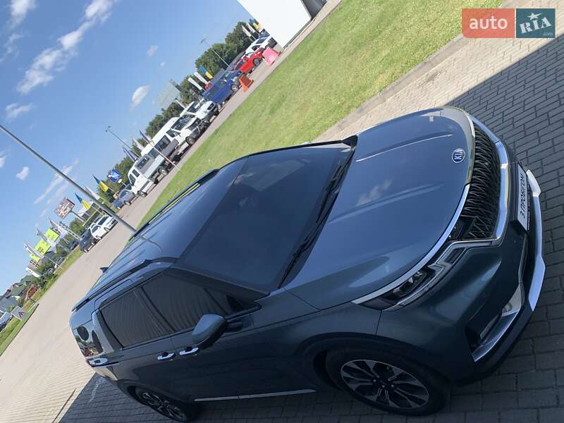 Мінівен Kia Carnival 2021 в Львові