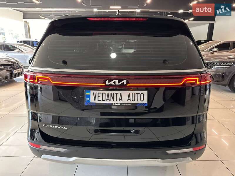 Мінівен Kia Carnival 2022 в Одесі