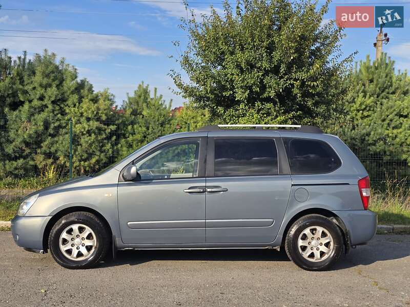 Минивэн Kia Carnival 2008 в Хмельницком