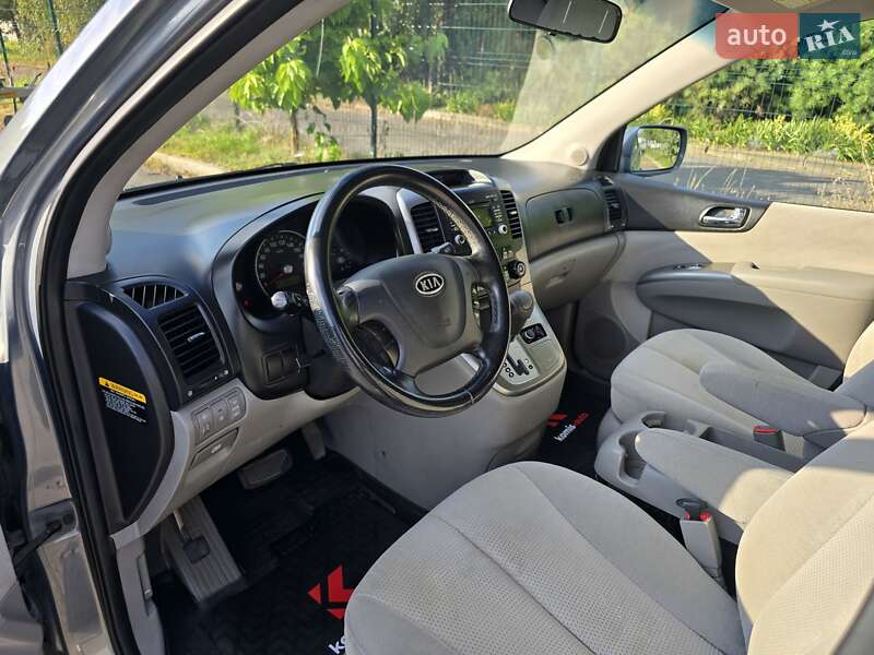 Минивэн Kia Carnival 2008 в Хмельницком