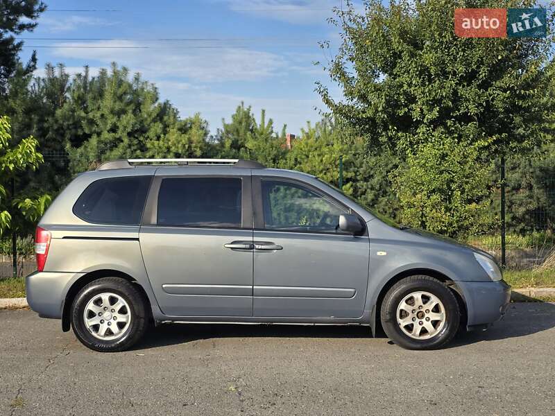 Минивэн Kia Carnival 2008 в Хмельницком
