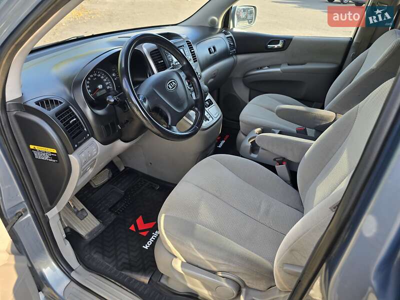 Минивэн Kia Carnival 2008 в Хмельницком