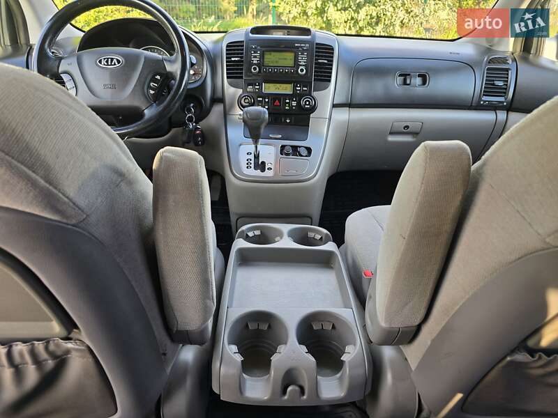 Минивэн Kia Carnival 2008 в Хмельницком