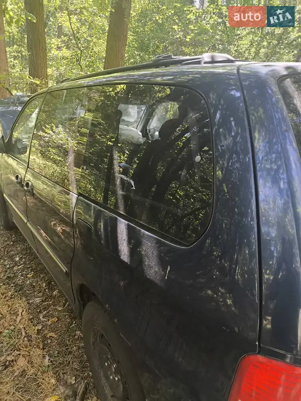 Kia Carnival 2004