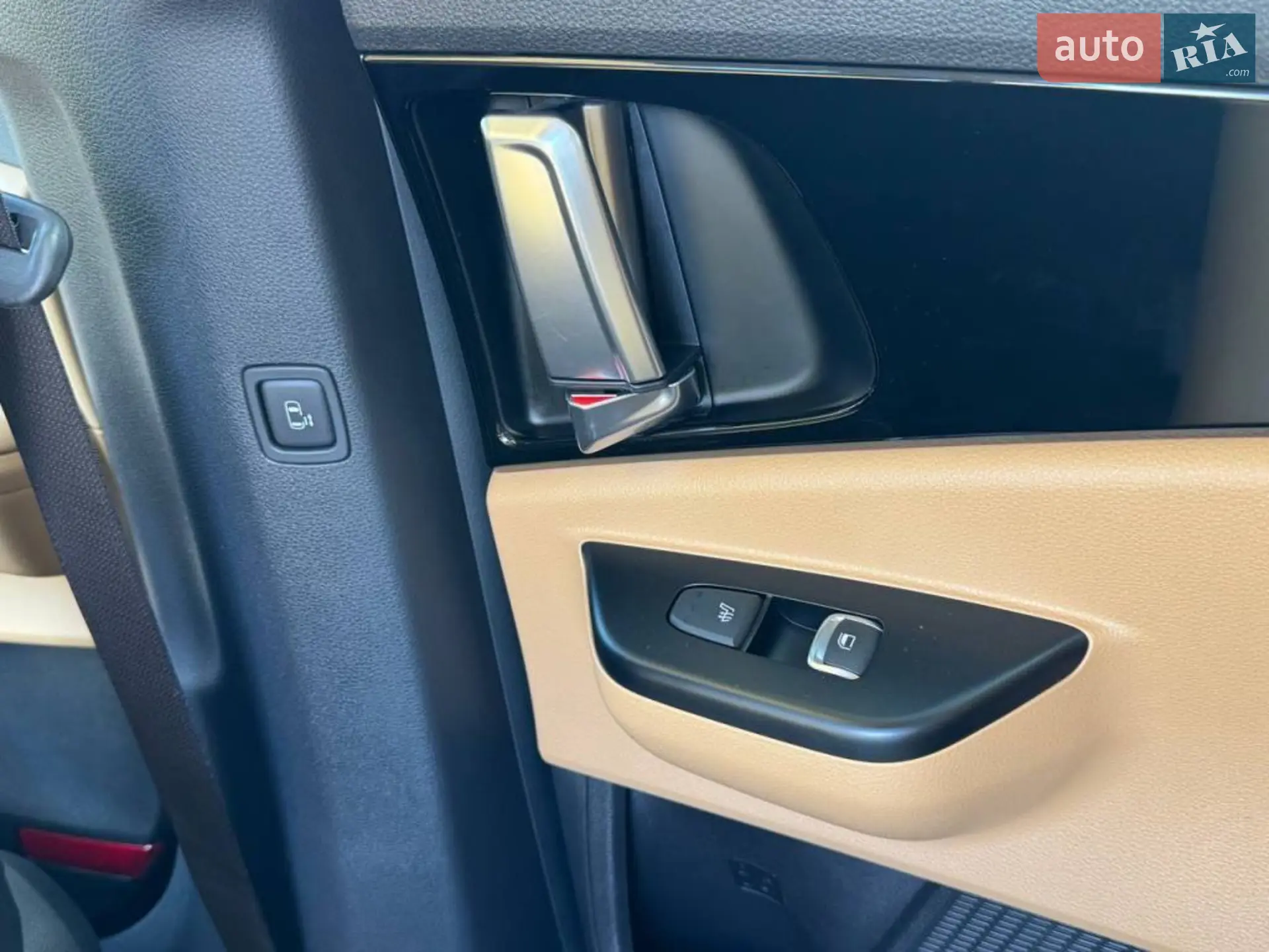 2021 Kia Carnival - мініатюра 24
