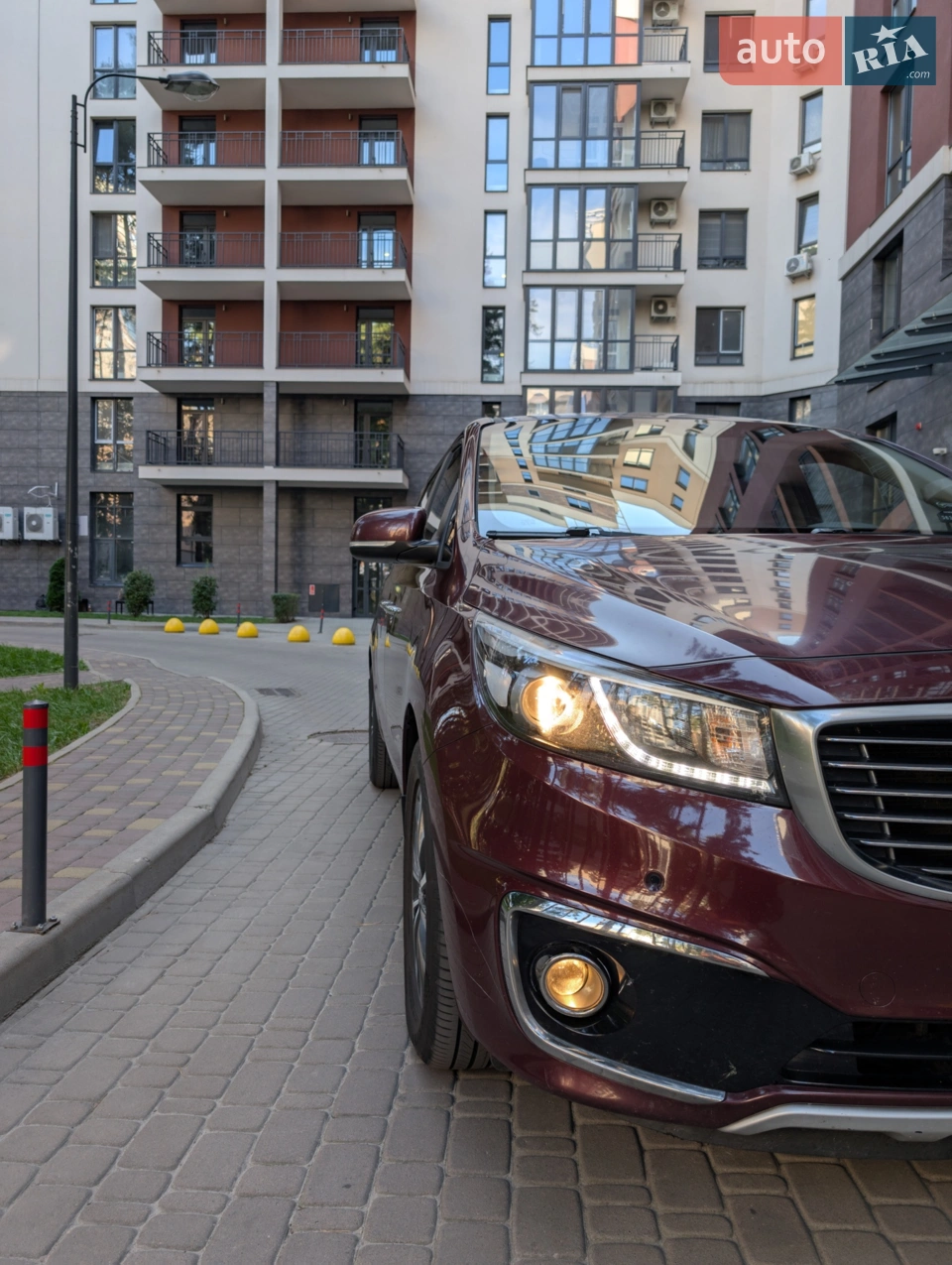 2015 Kia Carnival - мініатюра 18