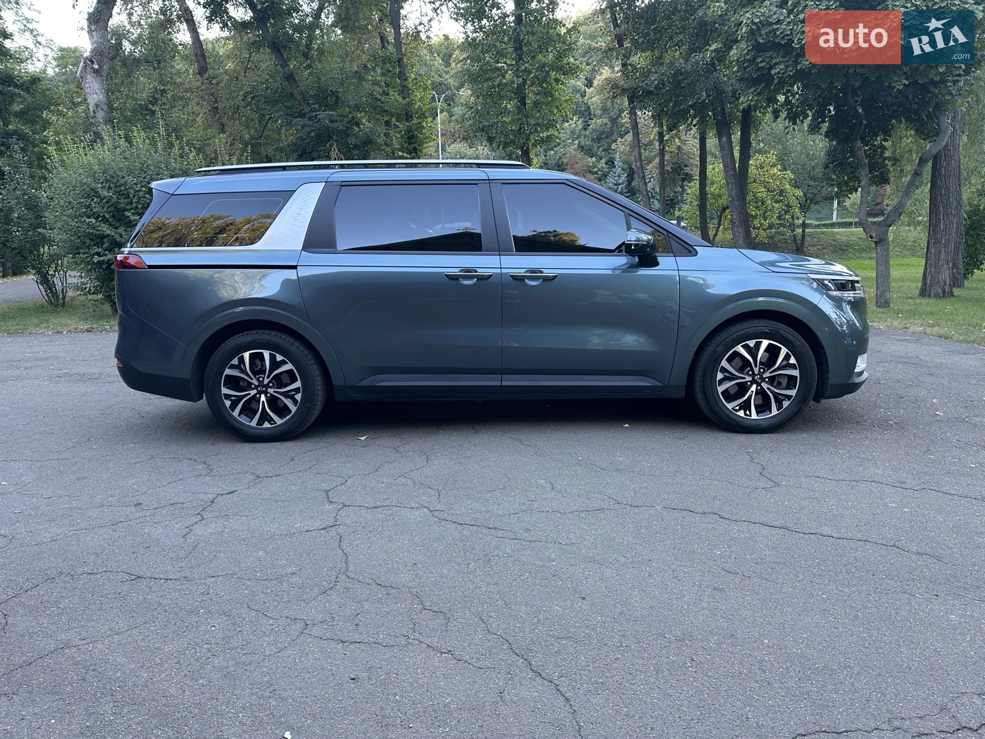 2020 Kia Carnival - мініатюра 6