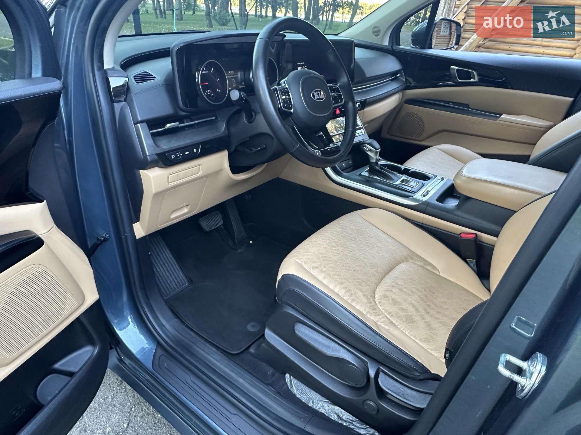 2020 Kia Carnival - мініатюра 25