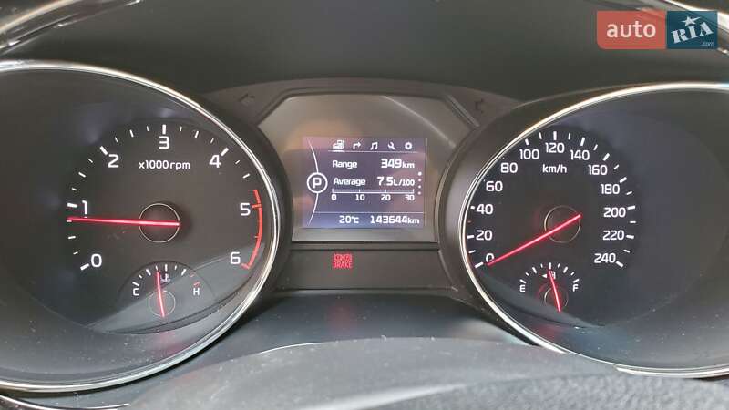 Мінівен Kia Carnival 2015 в Одесі фото 13 Мінівен Kia Carnival 2015 в Одесі