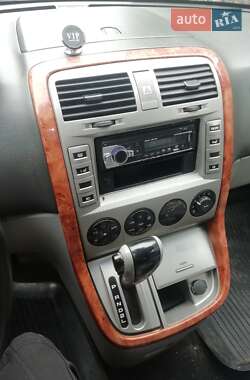 Минивэн Kia Carnival 2003 в Киеве