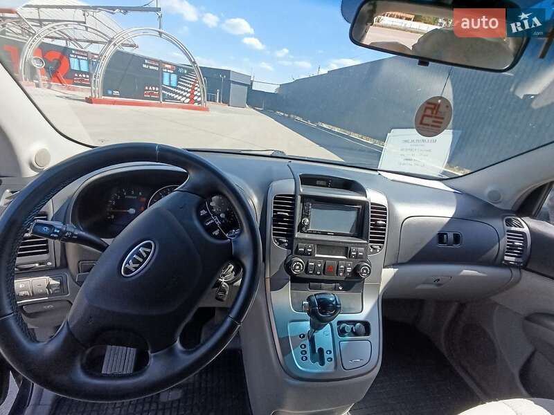 Мінівен Kia Carnival 2007 в Полтаві фото 12 Мінівен Kia Carnival 2007 в Полтаві