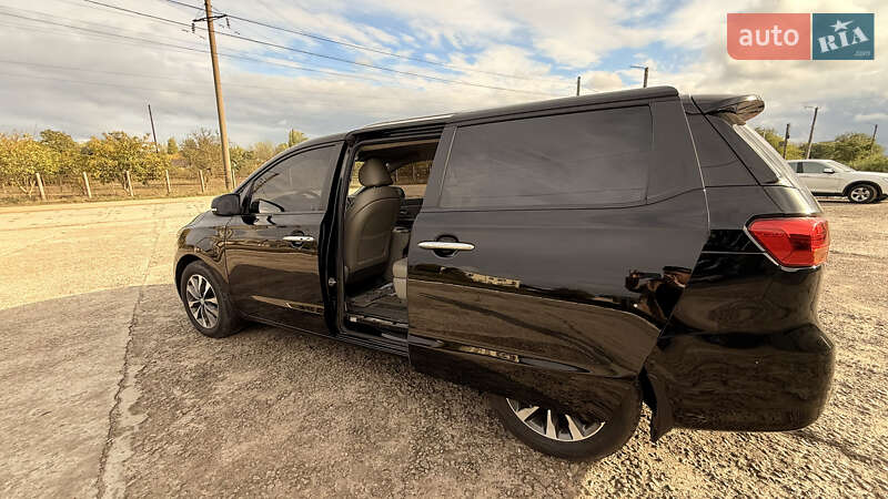 Мінівен Kia Carnival 2017 в Білгороді-Дністровському фото 19 Мінівен Kia Carnival 2017 в Білгороді-Дністровському