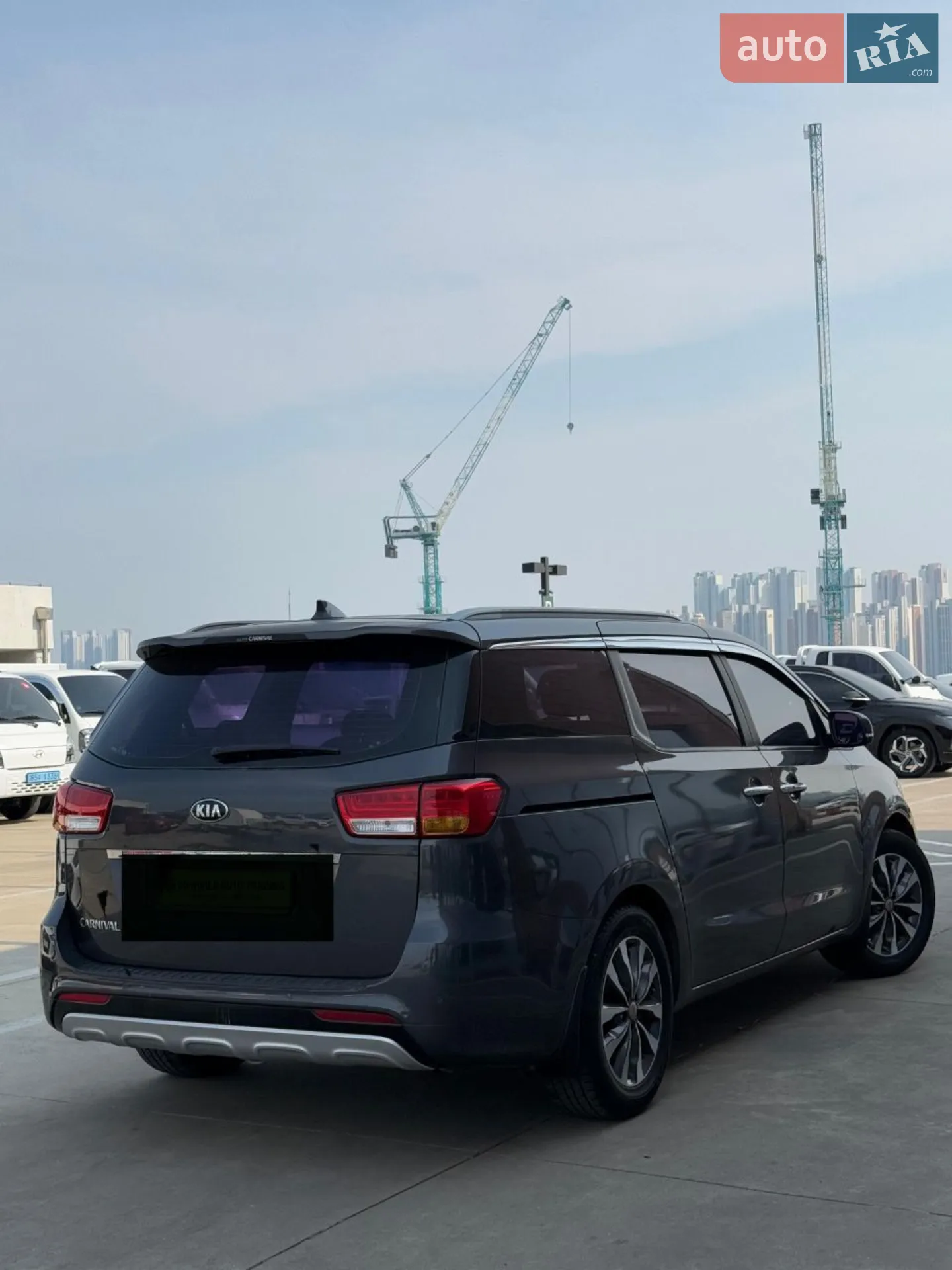 2015 Kia Carnival - мініатюра 31