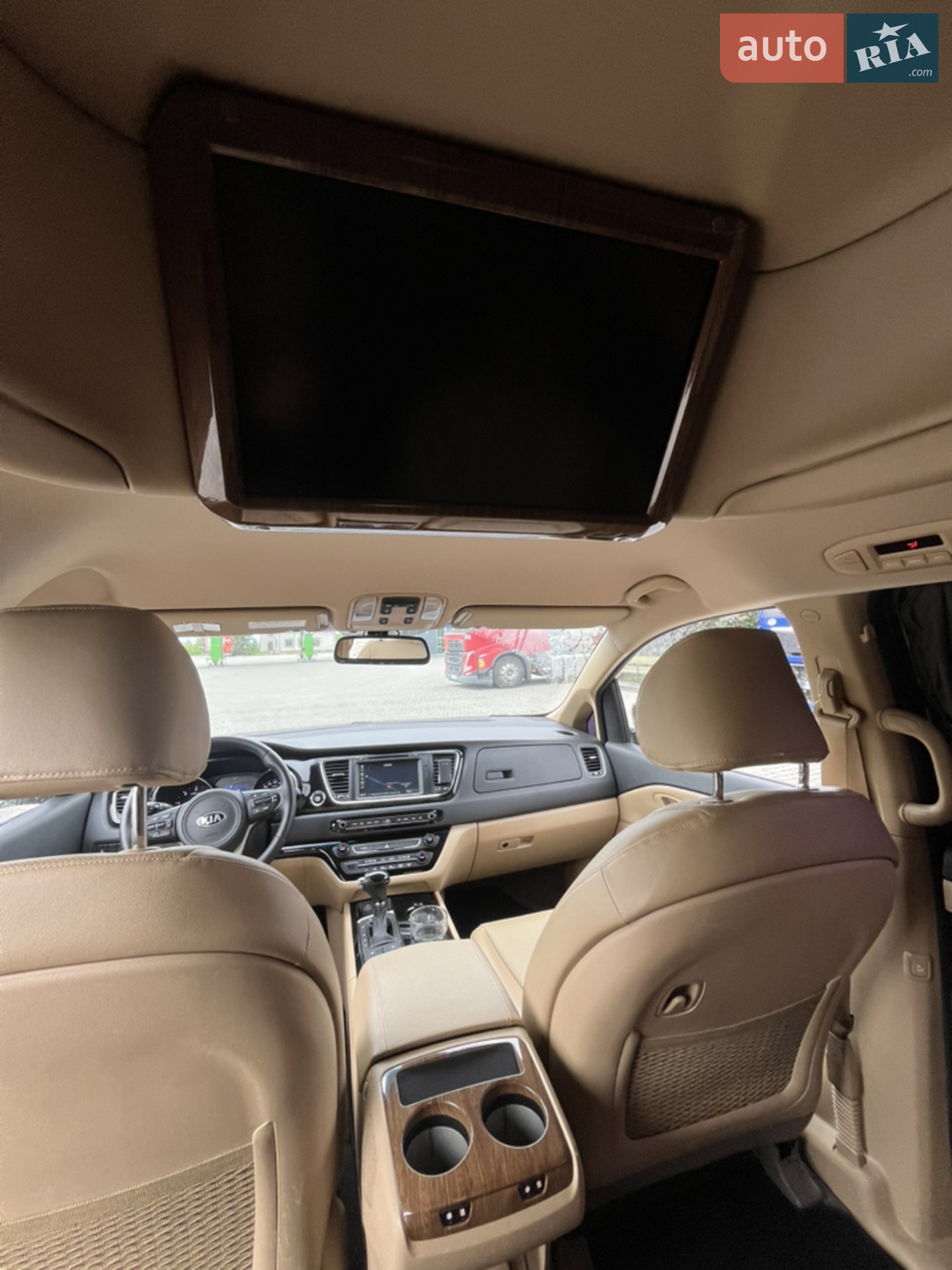 2016 Kia Carnival - мініатюра 11