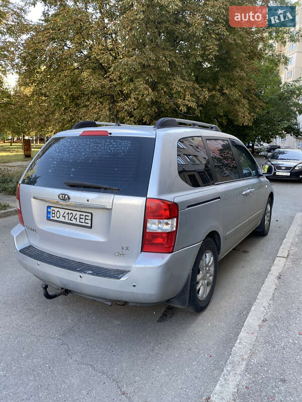 Мінівен Kia Carnival 2006 в Полтаві фото 3 Мінівен Kia Carnival 2006 в Полтаві