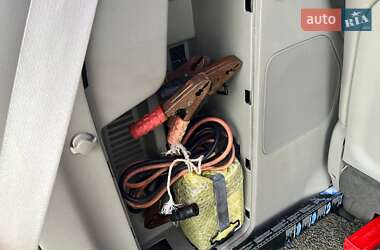 Мінівен Kia Carnival 2014 в 