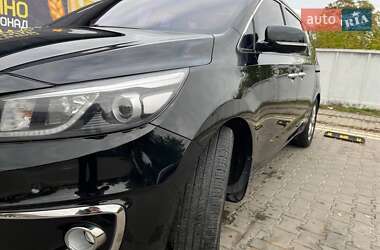 Мінівен Kia Carnival 2014 в 