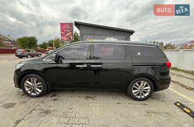 Мінівен Kia Carnival 2014 в 