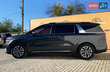 Минивэн Kia Carnival 2021 в 