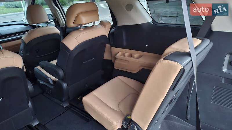 Минивэн Kia Carnival 2021 в Киеве фото 23 Минивэн Kia Carnival 2021 в Киеве