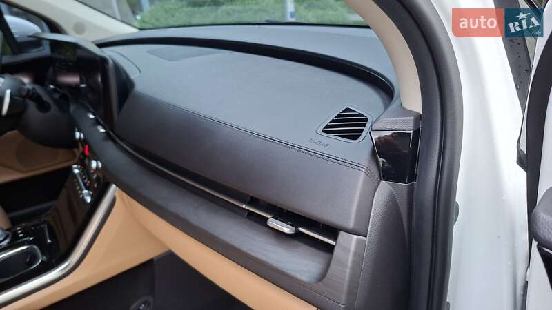 Минивэн Kia Carnival 2021 в Киеве фото 69 Минивэн Kia Carnival 2021 в Киеве