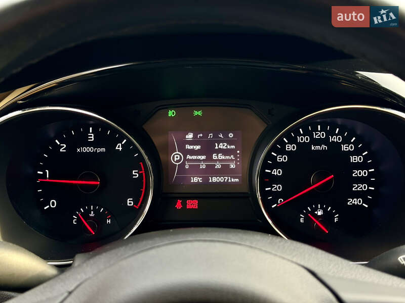 Минивэн Kia Carnival 2017 в Виннице фото 32 Минивэн Kia Carnival 2017 в Виннице