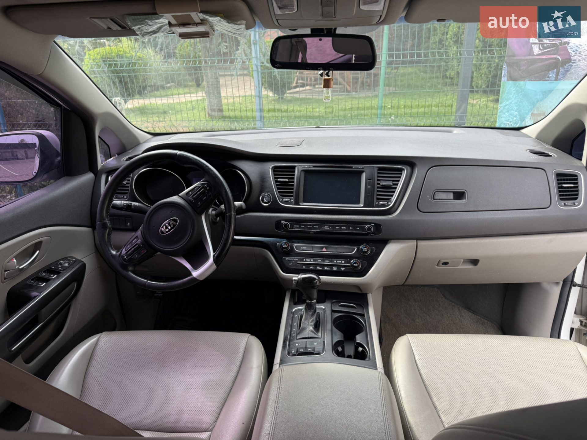 2015 Kia Carnival - мініатюра 14