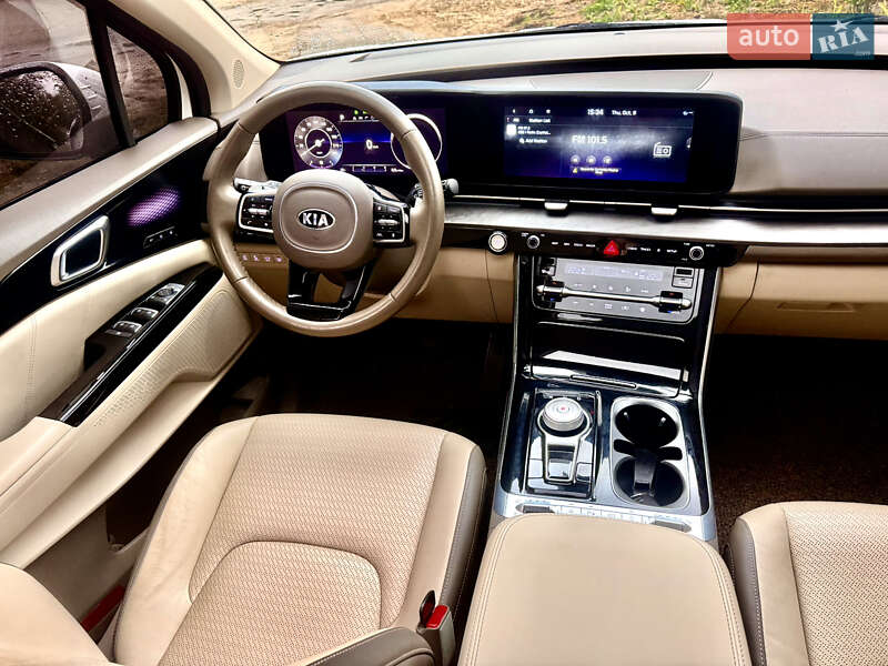 Мінівен Kia Carnival 2021 в Києві