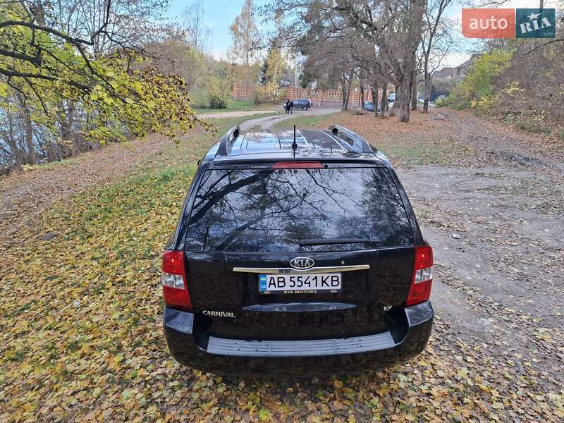 Минивэн Kia Carnival 2009 в Виннице фото 13 Минивэн Kia Carnival 2009 в Виннице
