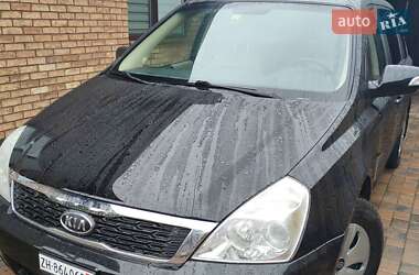 Минивэн Kia Carnival 2012 в Ровно