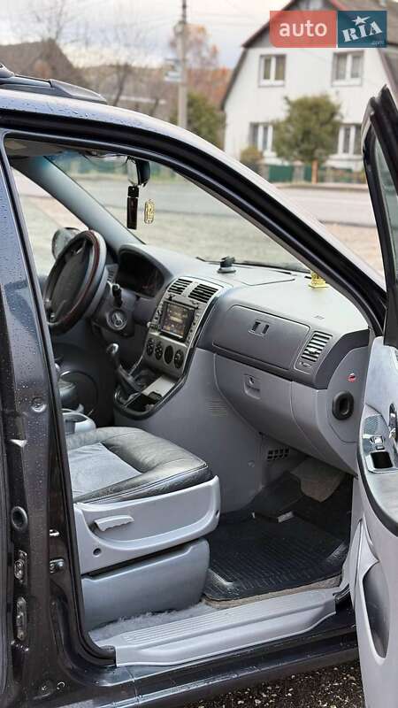 Минивэн Kia Carnival 2003 в Рахове фото 5 Минивэн Kia Carnival 2003 в Рахове