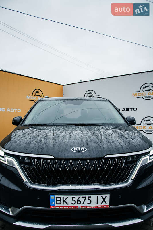 Минивэн Kia Carnival 2021 в Ровно