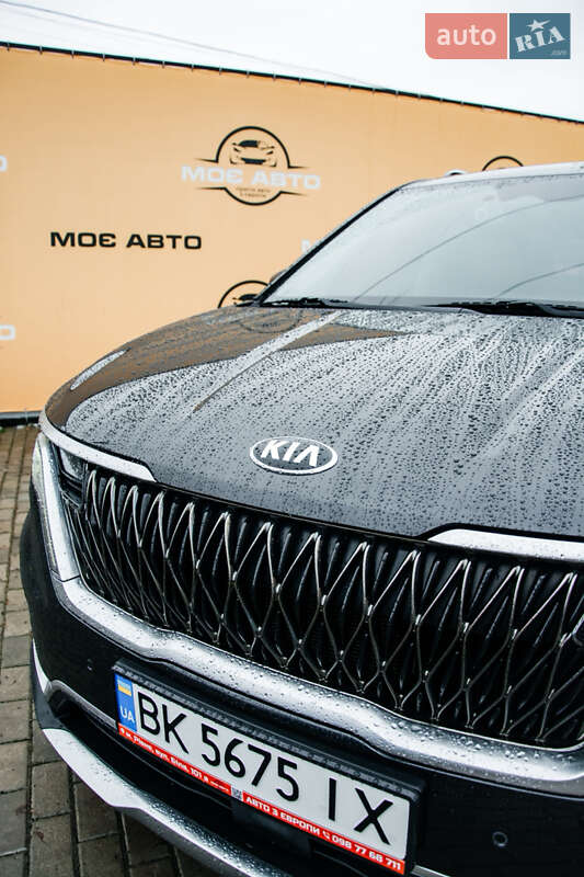 Минивэн Kia Carnival 2021 в Ровно