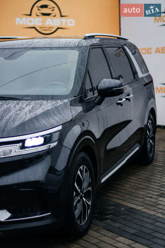 Минивэн Kia Carnival 2021 в Ровно