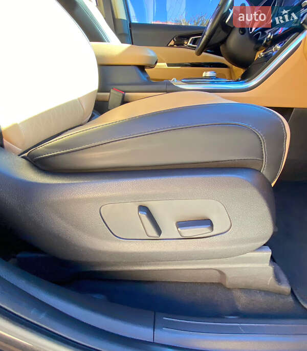 Минивэн Kia Carnival 2021 в Ровно